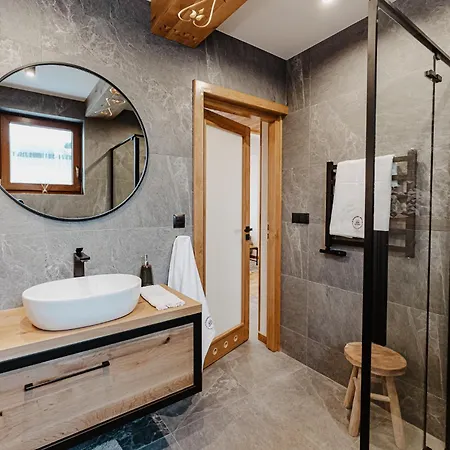 Schronisko Snow * Bukowina Tatrzańska